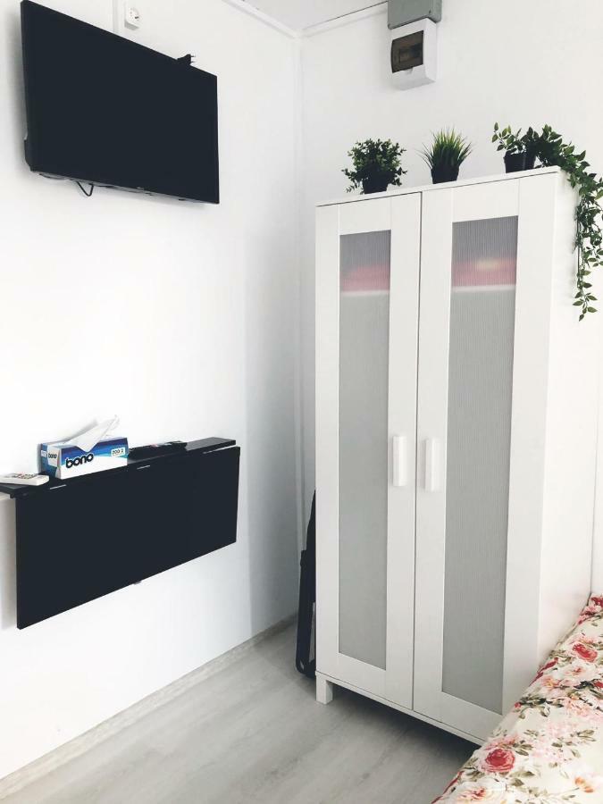 Studio Central Târgu Jiu エクステリア 写真